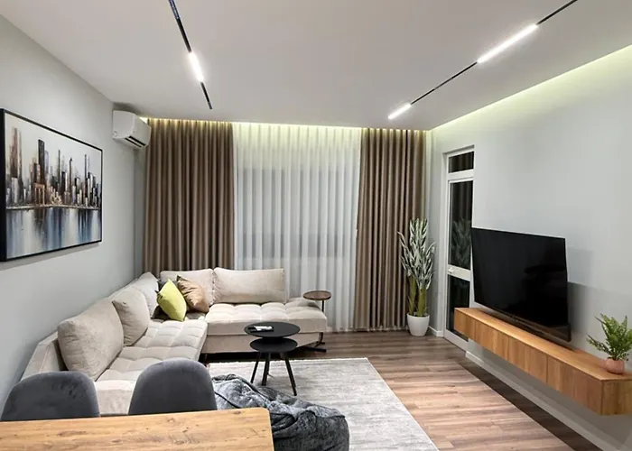 Luxe Aura * Tirana