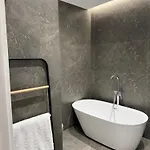 Luxe Aura *